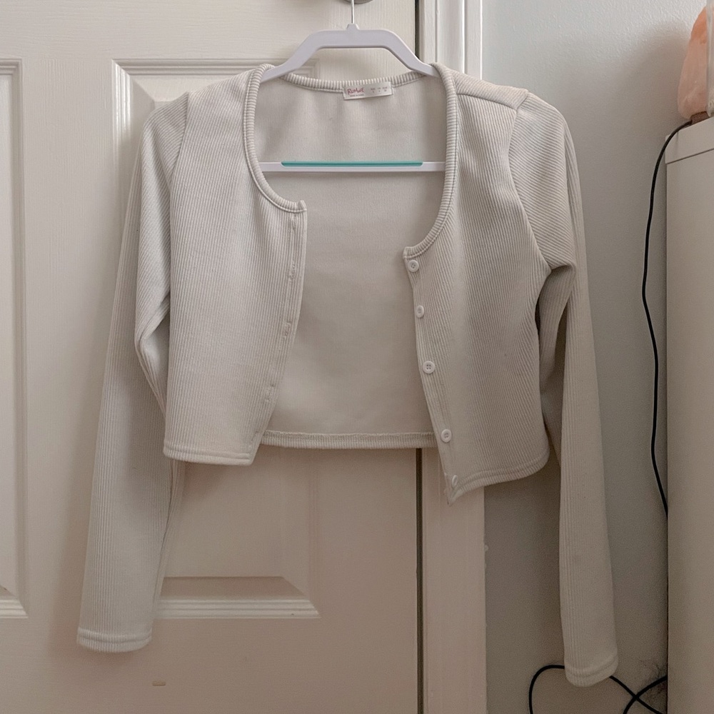 white/pink cropped cardigan